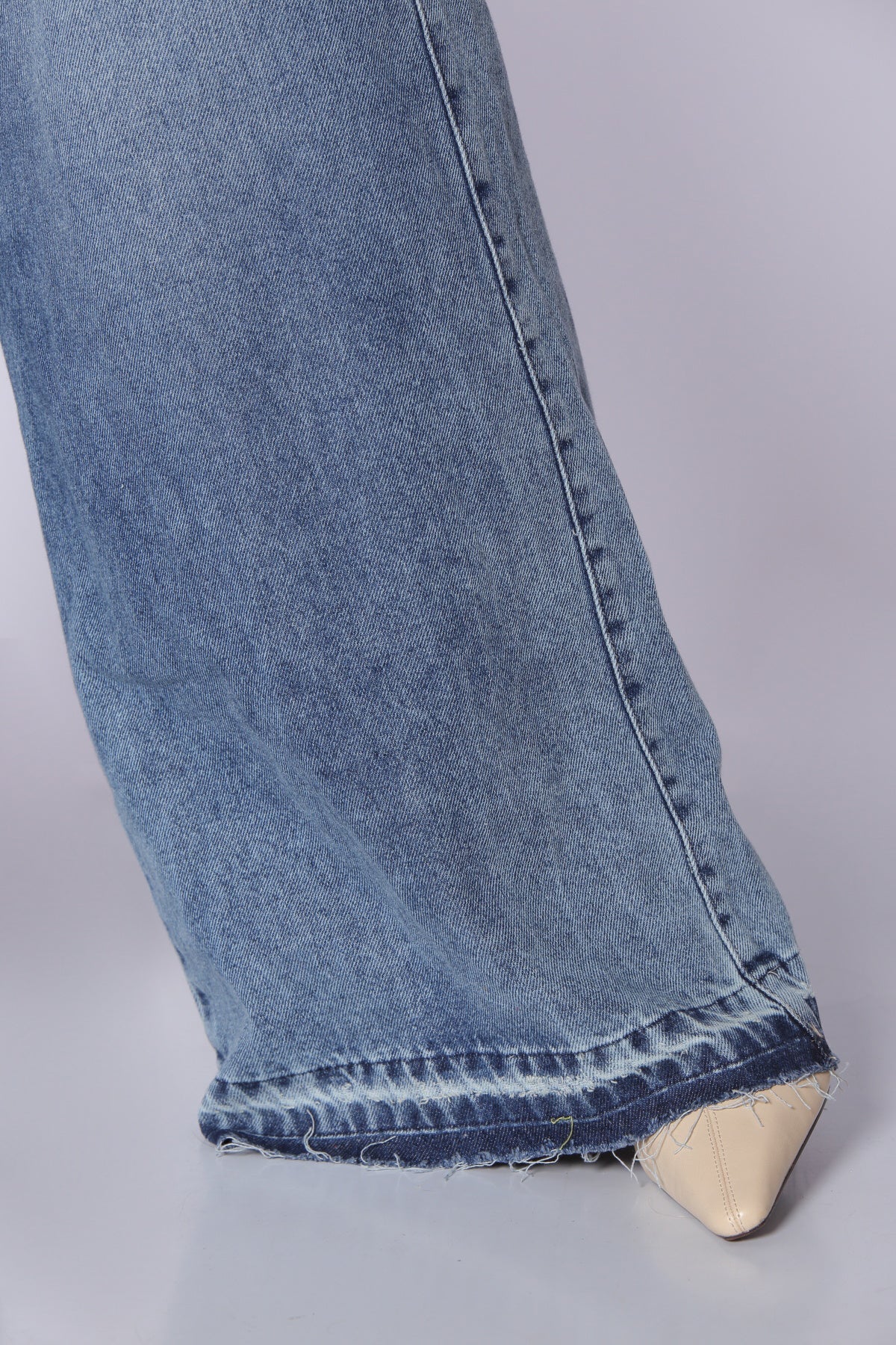 Jean Azul Oscuro Bota Ancha