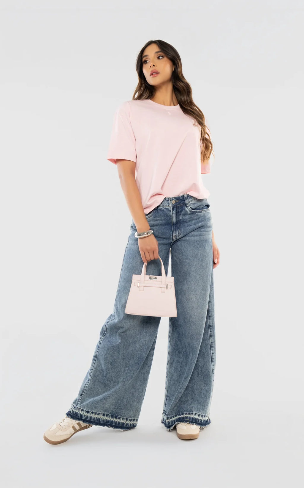 Camiseta Oversized Rosado Claro Cuello Rib