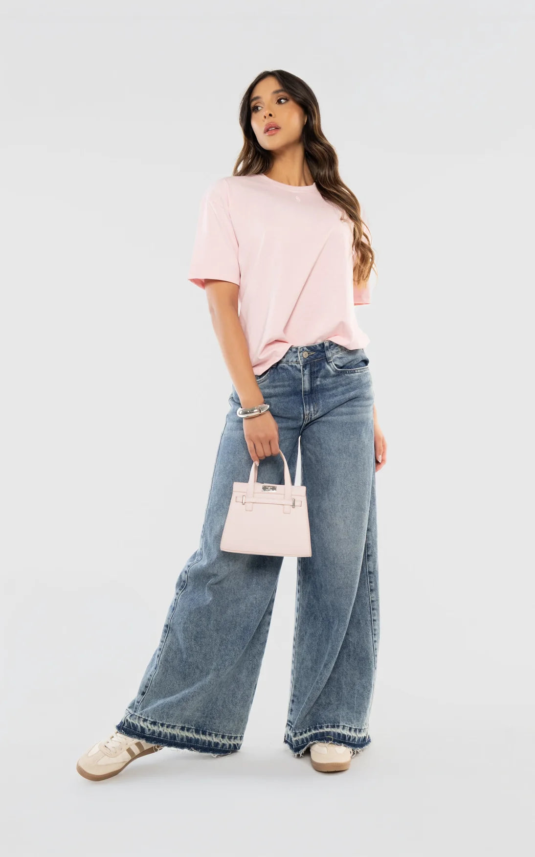 Camiseta Oversized Rosado Claro Cuello Rib