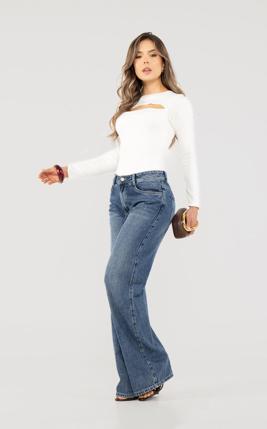 Body Marfil Cut Out