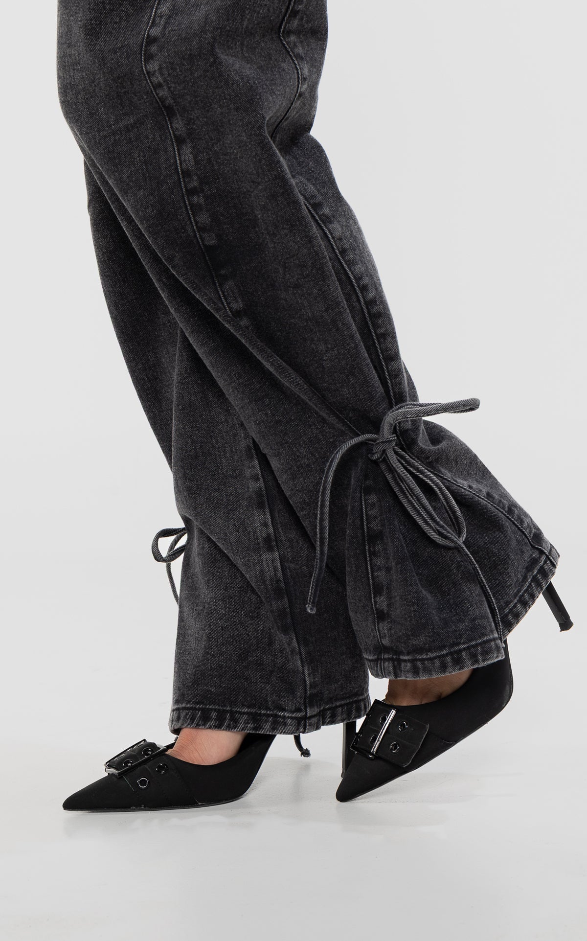 Black Wide-Leg Jeans