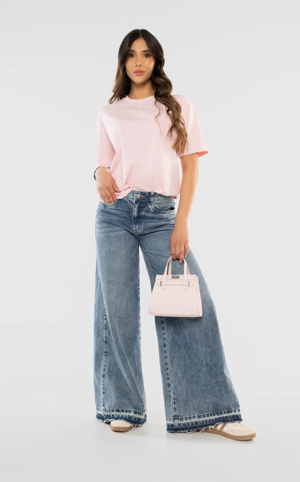 Camiseta Oversized Rosado Claro Cuello Rib