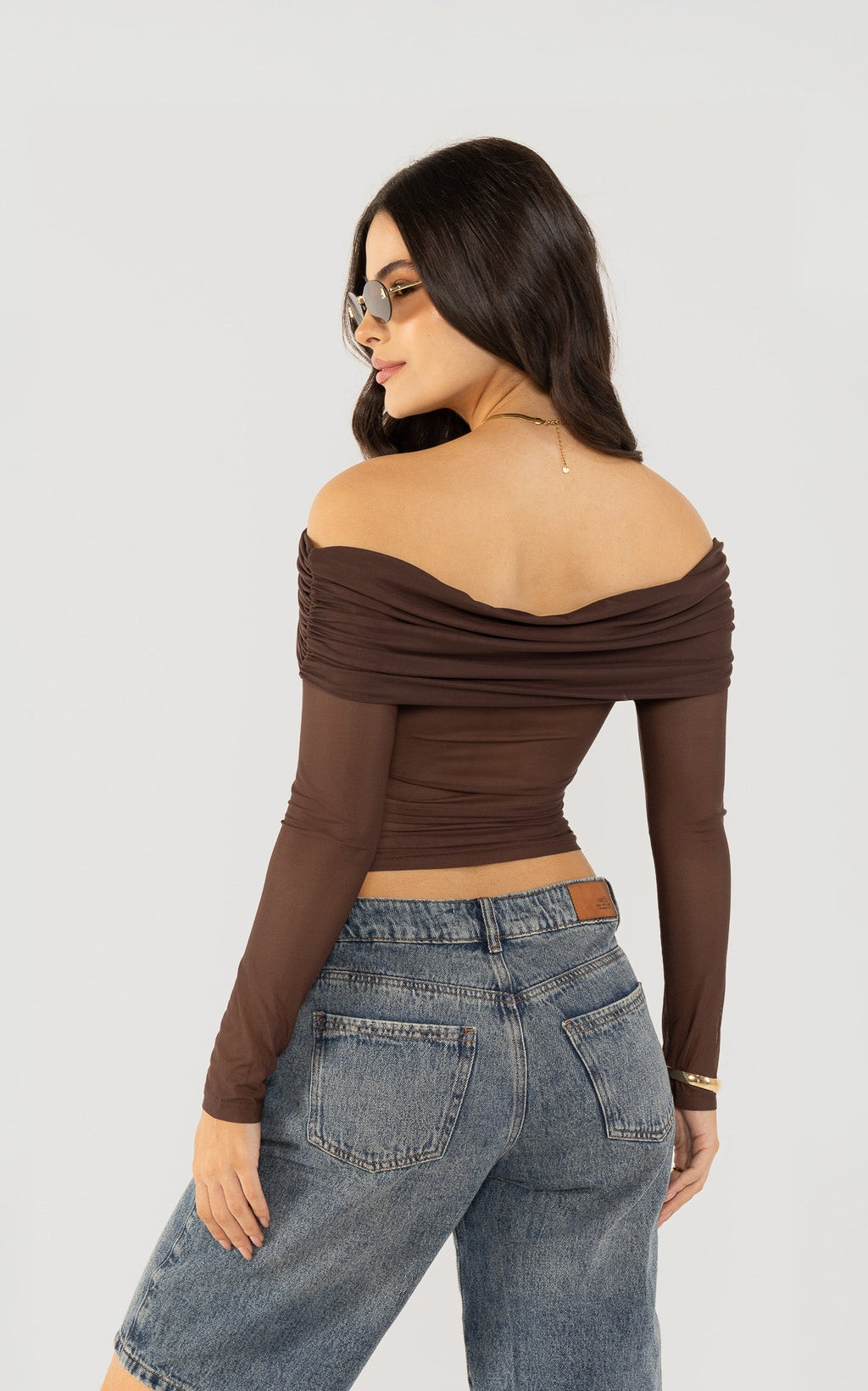 Blusa Chocolate Cuello Bandeja Manga Larga