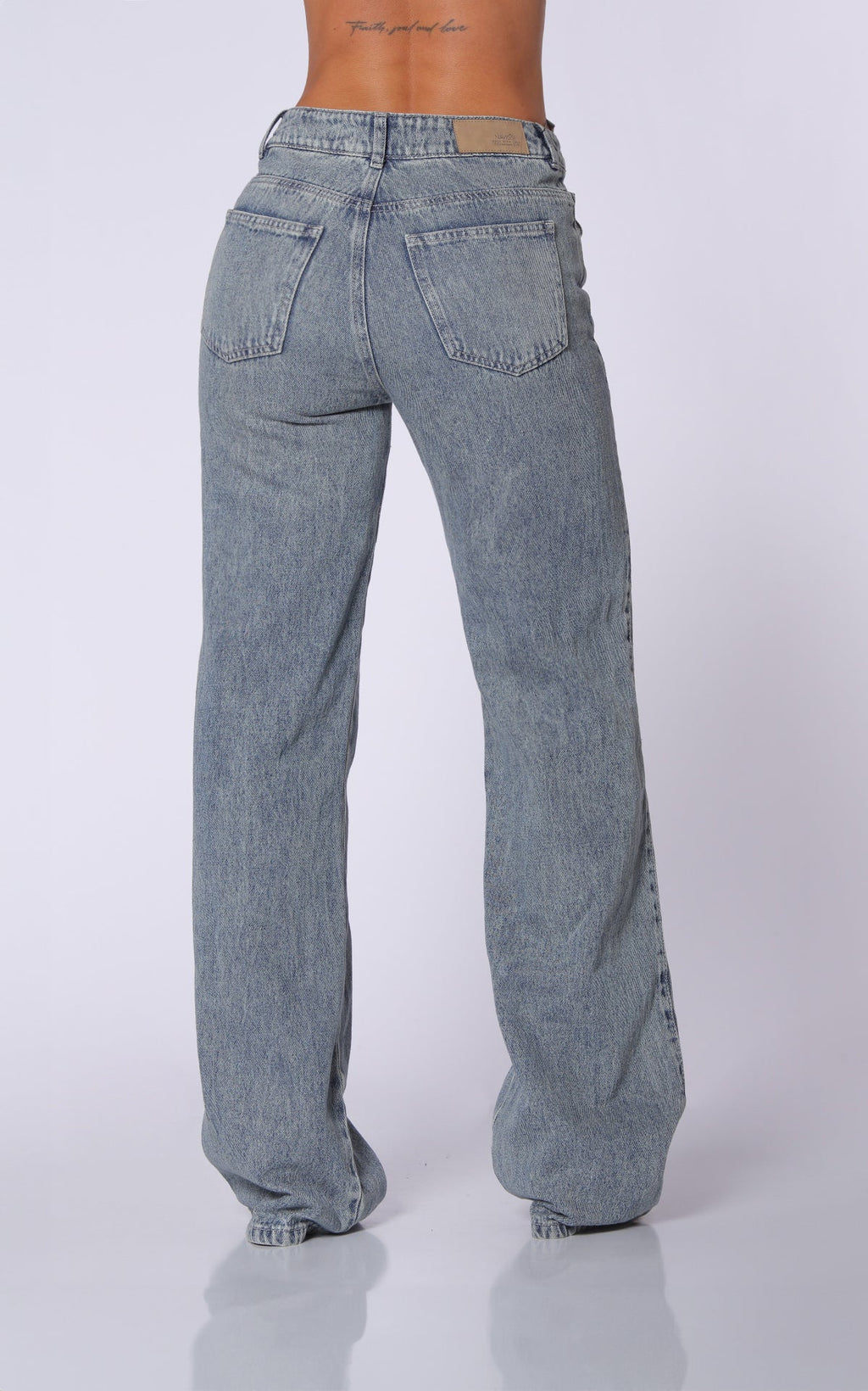 Jean Azul Wide Leg Detalles