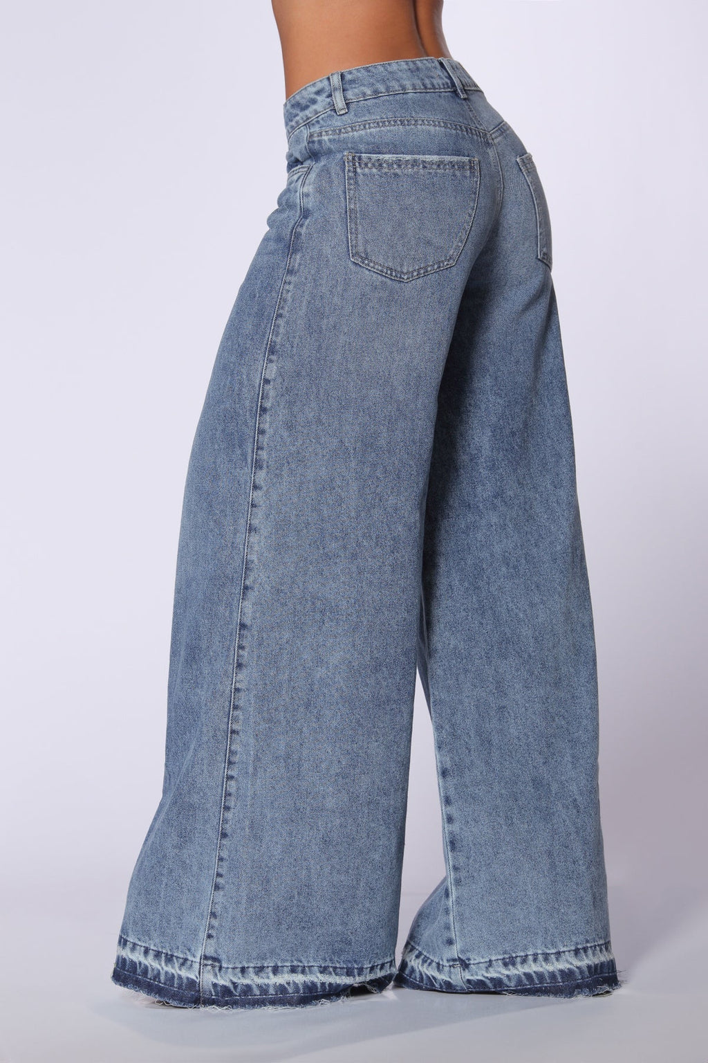 Jean Azul Oscuro Bota Ancha