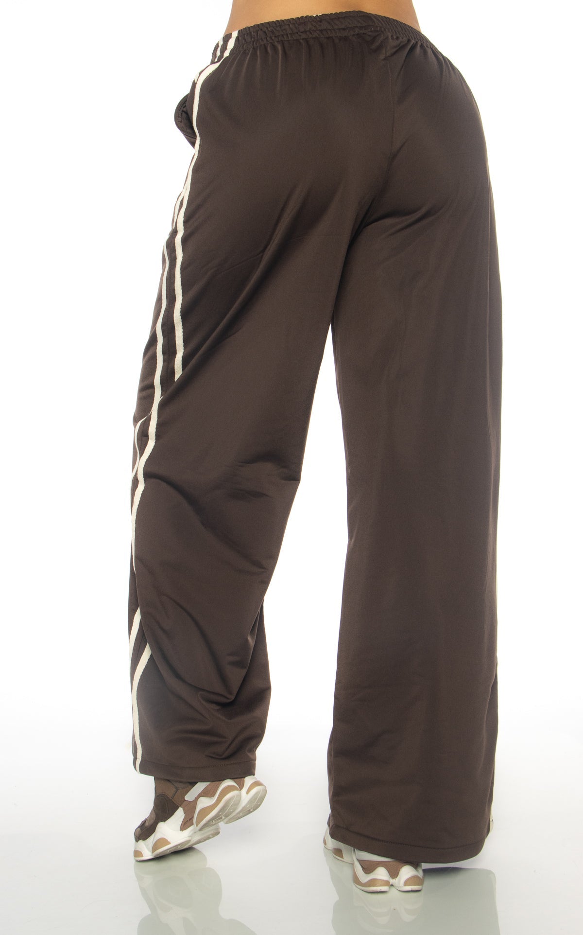 Brown Side-Trim Pants by Navissi