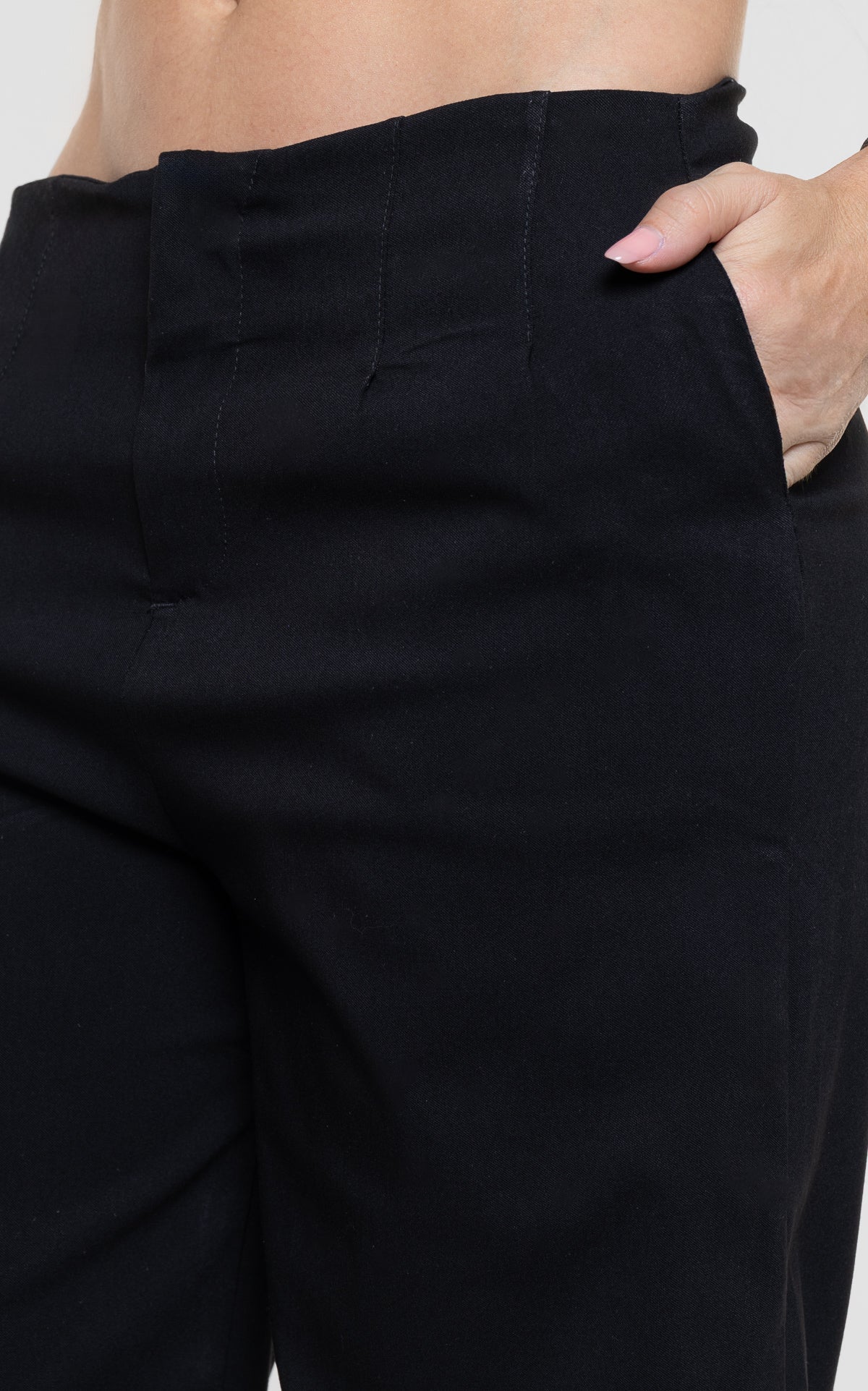 Black Barrel-Leg High-Rise Pants by Navissi