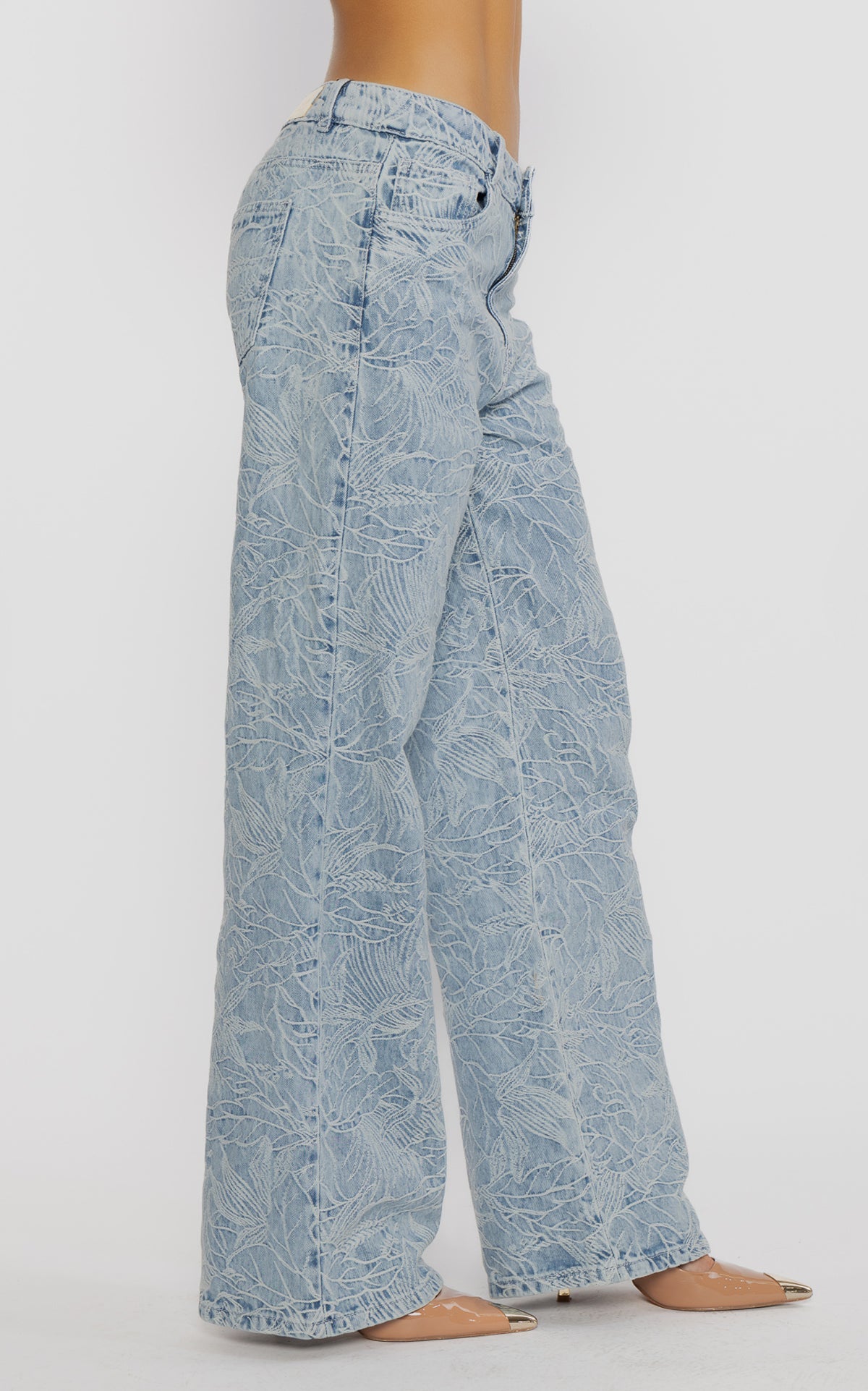 Blue Wide-Leg Jeans by Navissi