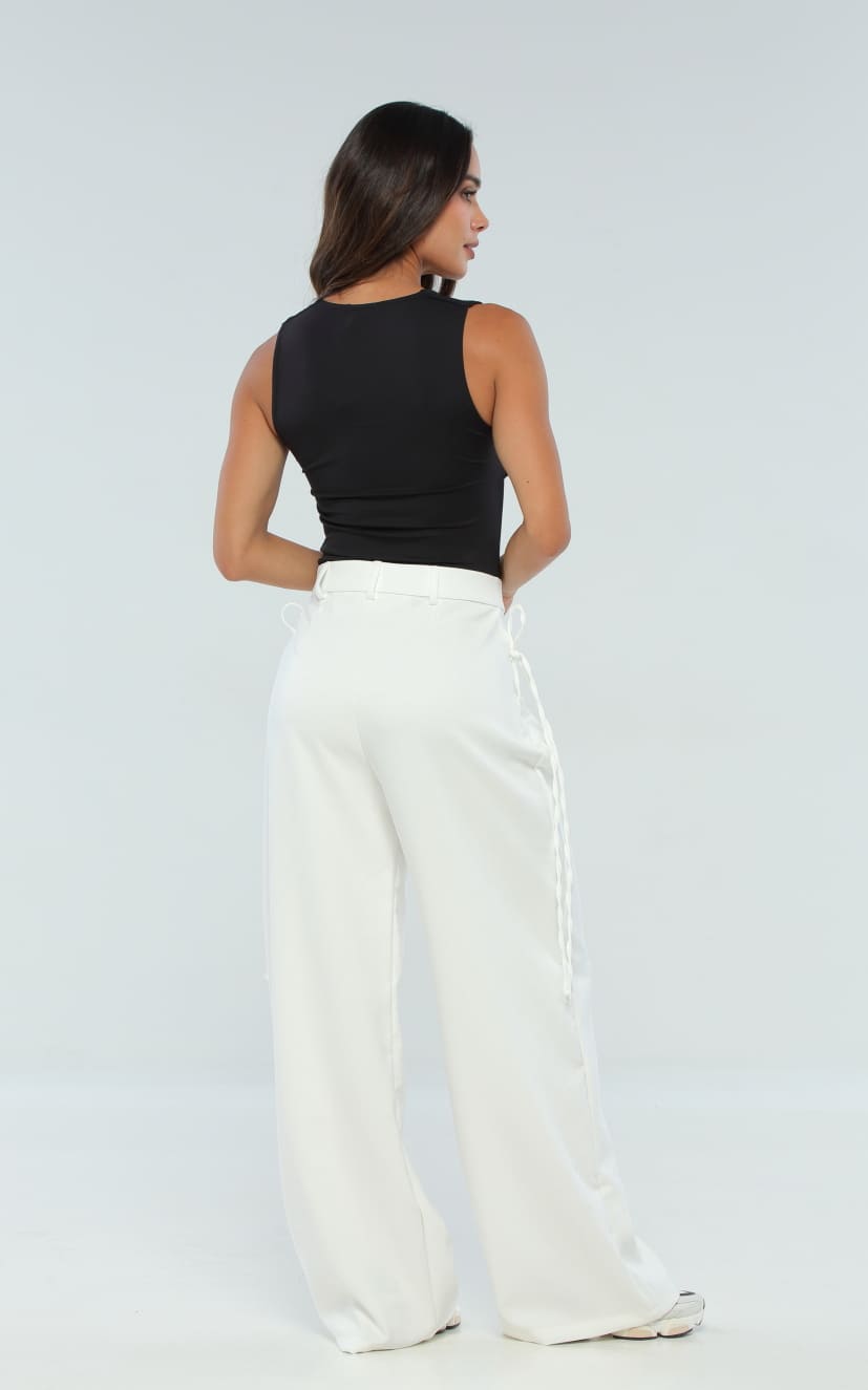Blusa Negra Pliegues