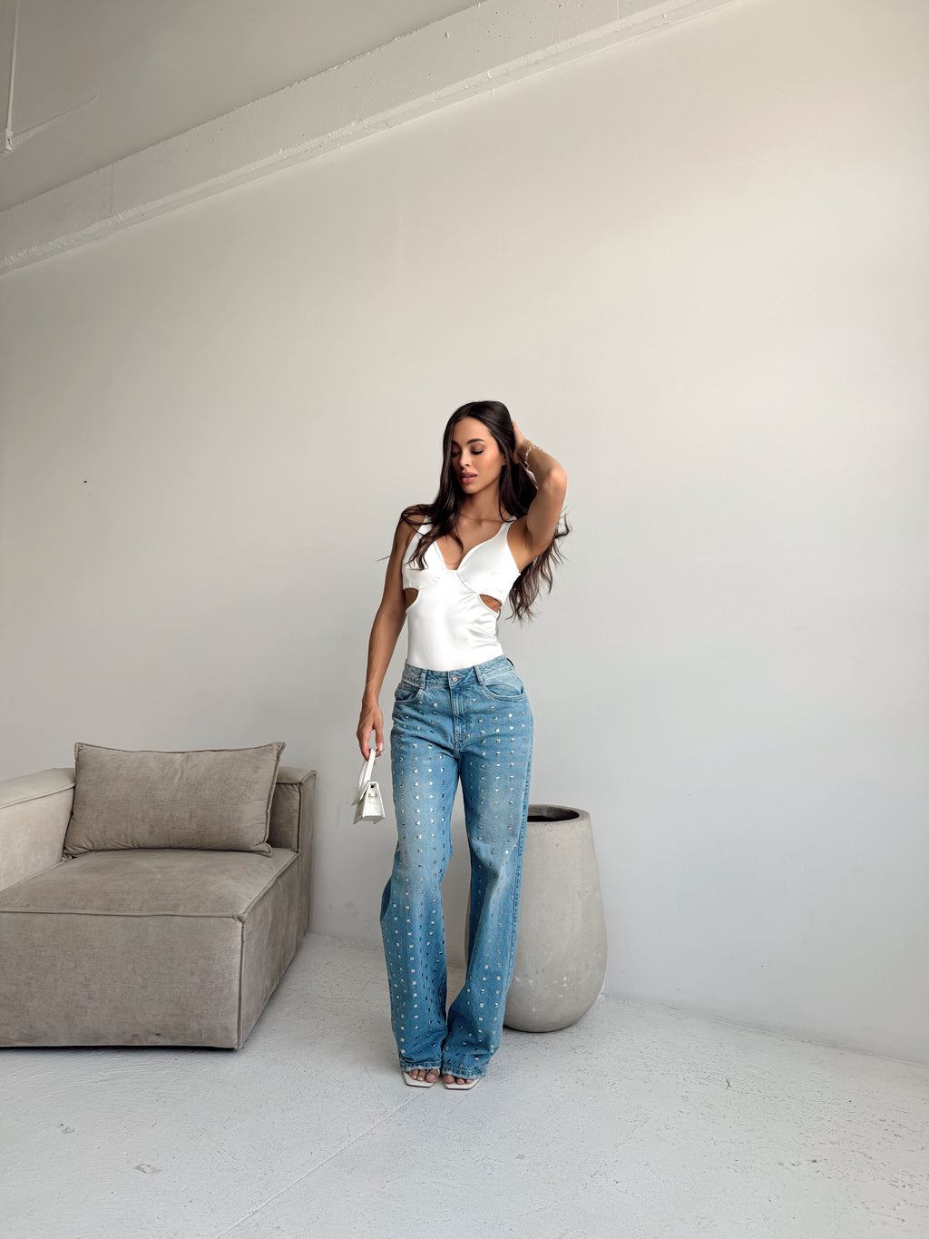 Body Marfil Cut Out
