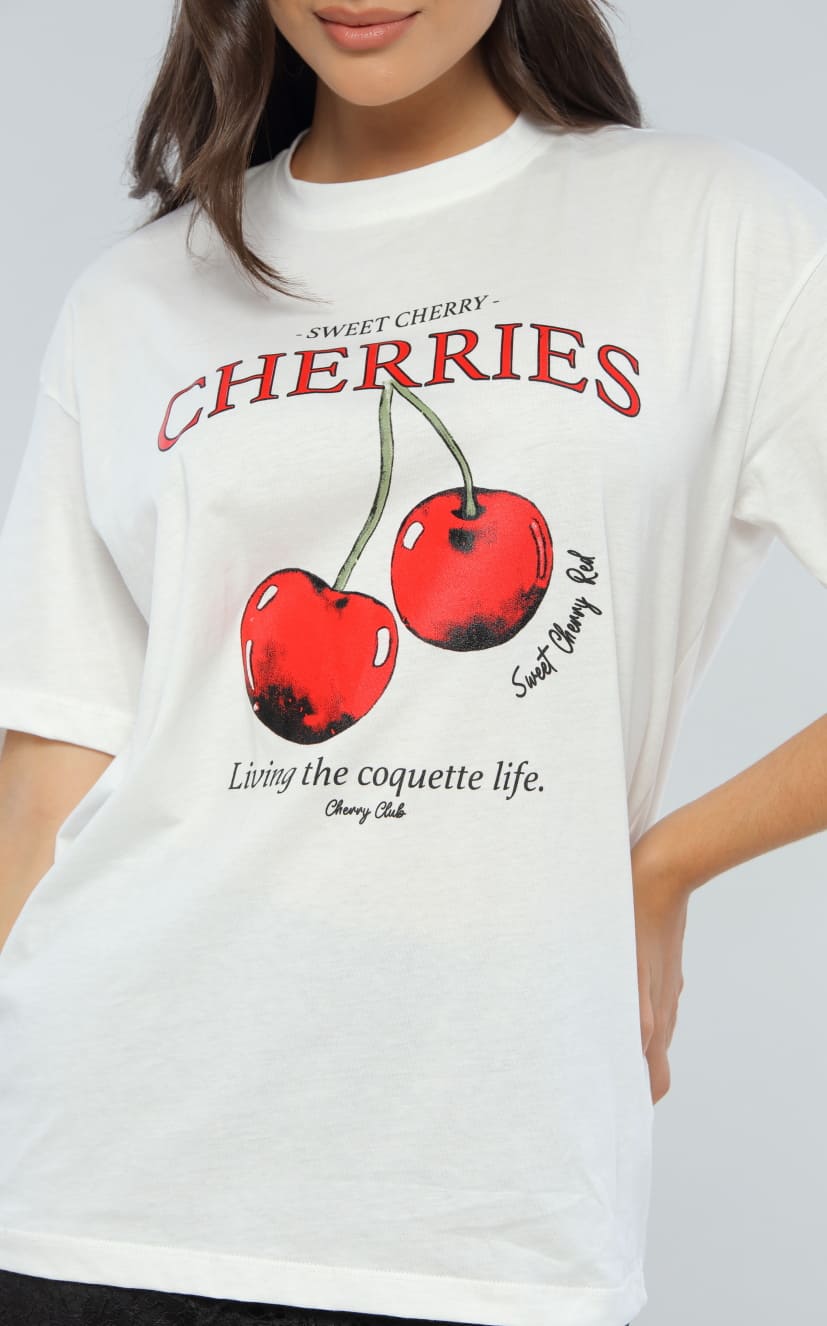 Camiseta Marfil Oversize Cherries