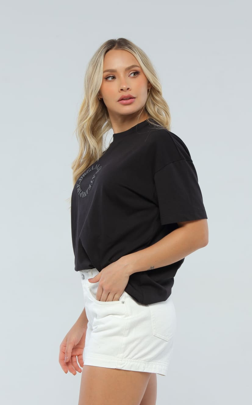 Camiseta Negra Oversize