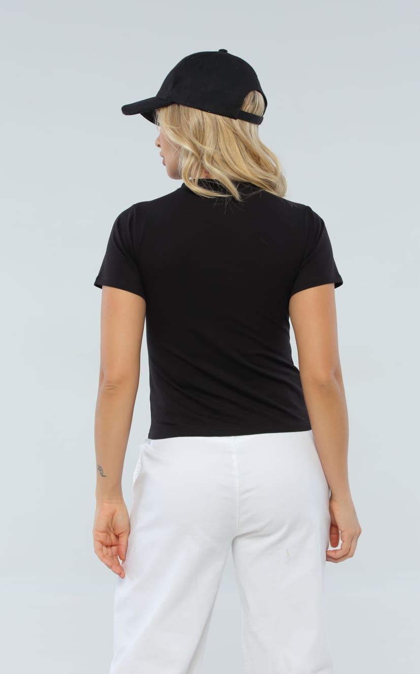 Camiseta Negra Básica