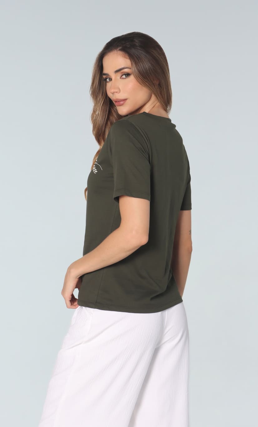 Camiseta Verde Cuello Redondo