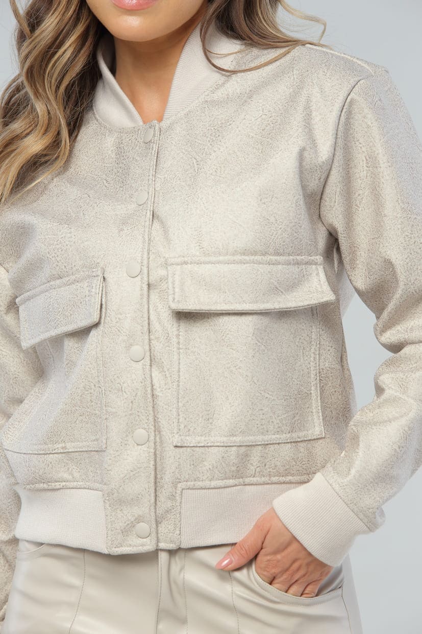 Chaqueta Crema Tipo Cuero