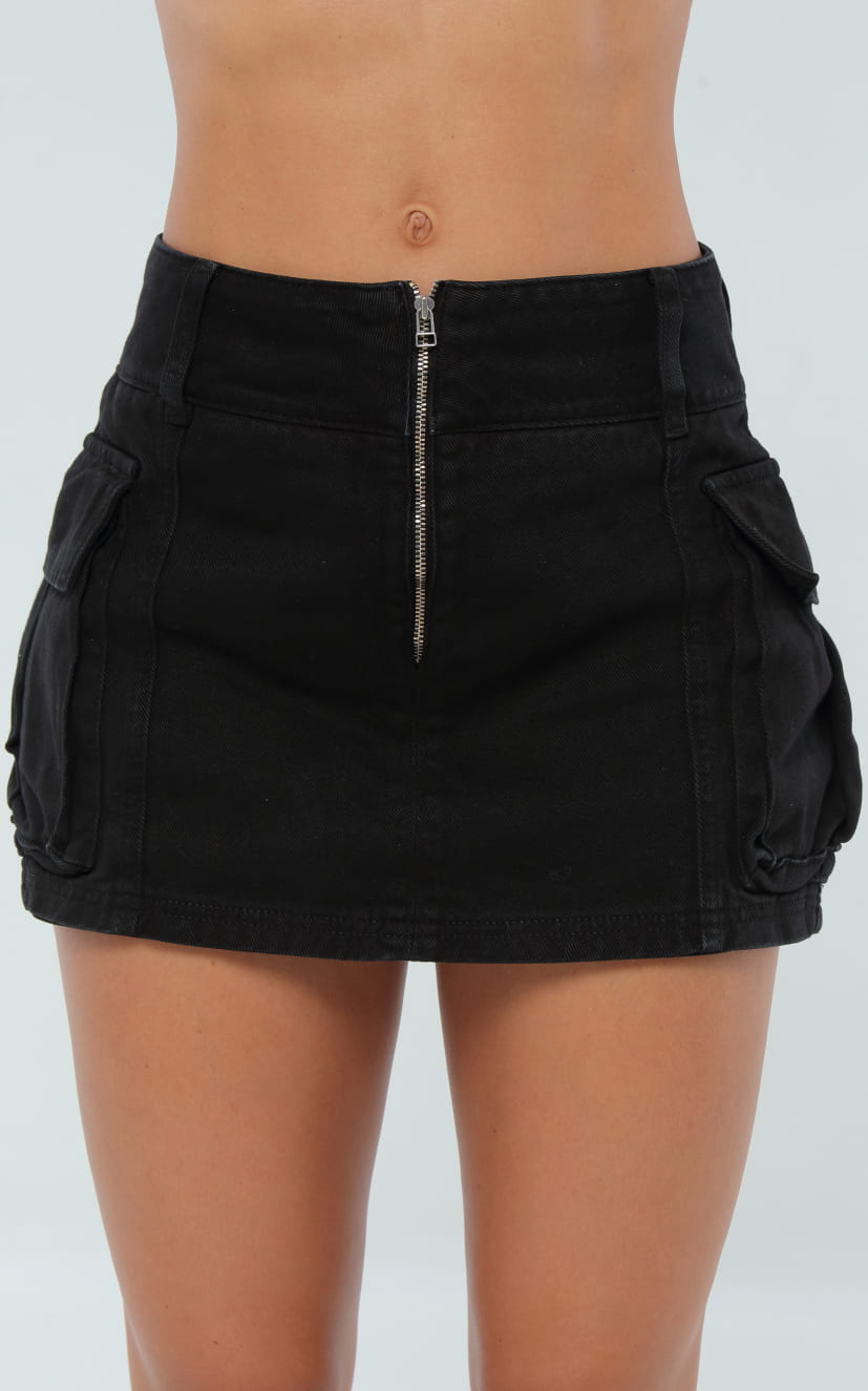 Falda Short Cargo Negra