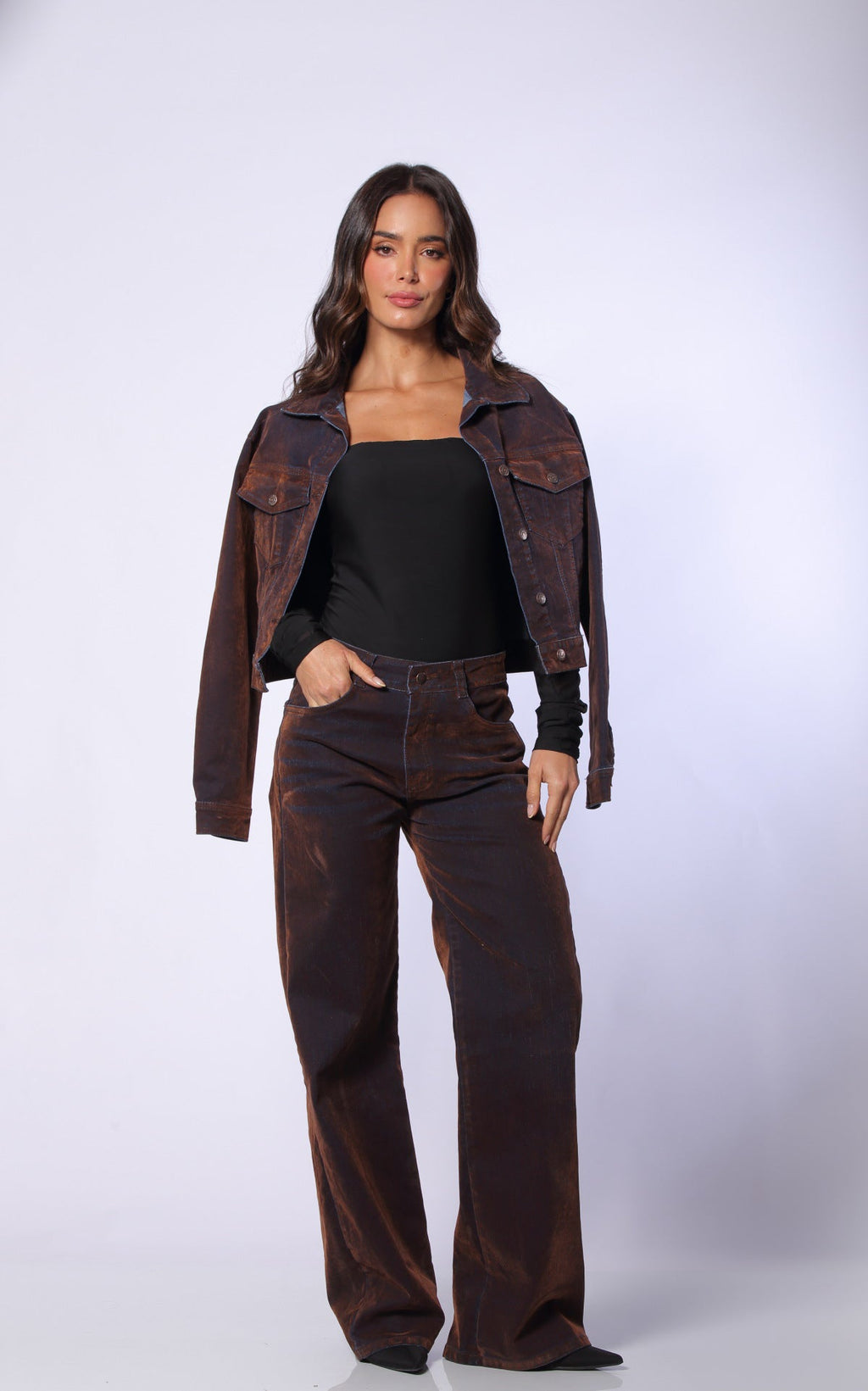 Jean Cobre Semi Wide Leg