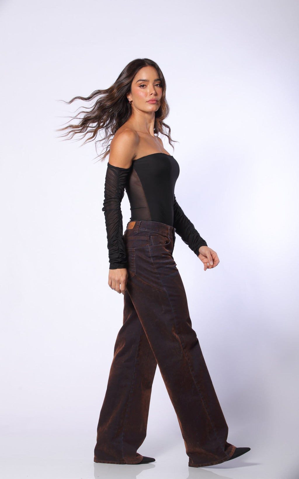 Jean Cobre Semi Wide Leg