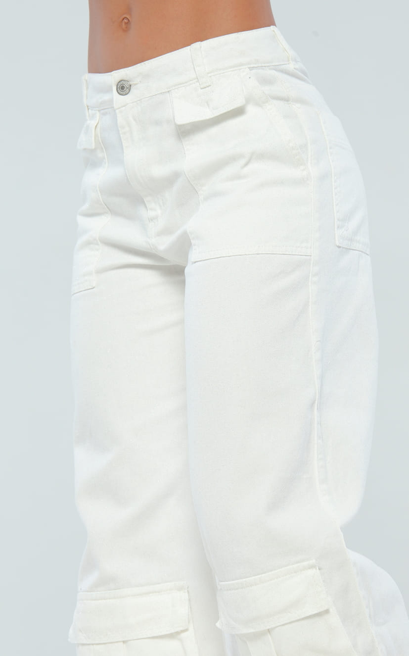 Jean Crudo Straight Cargo