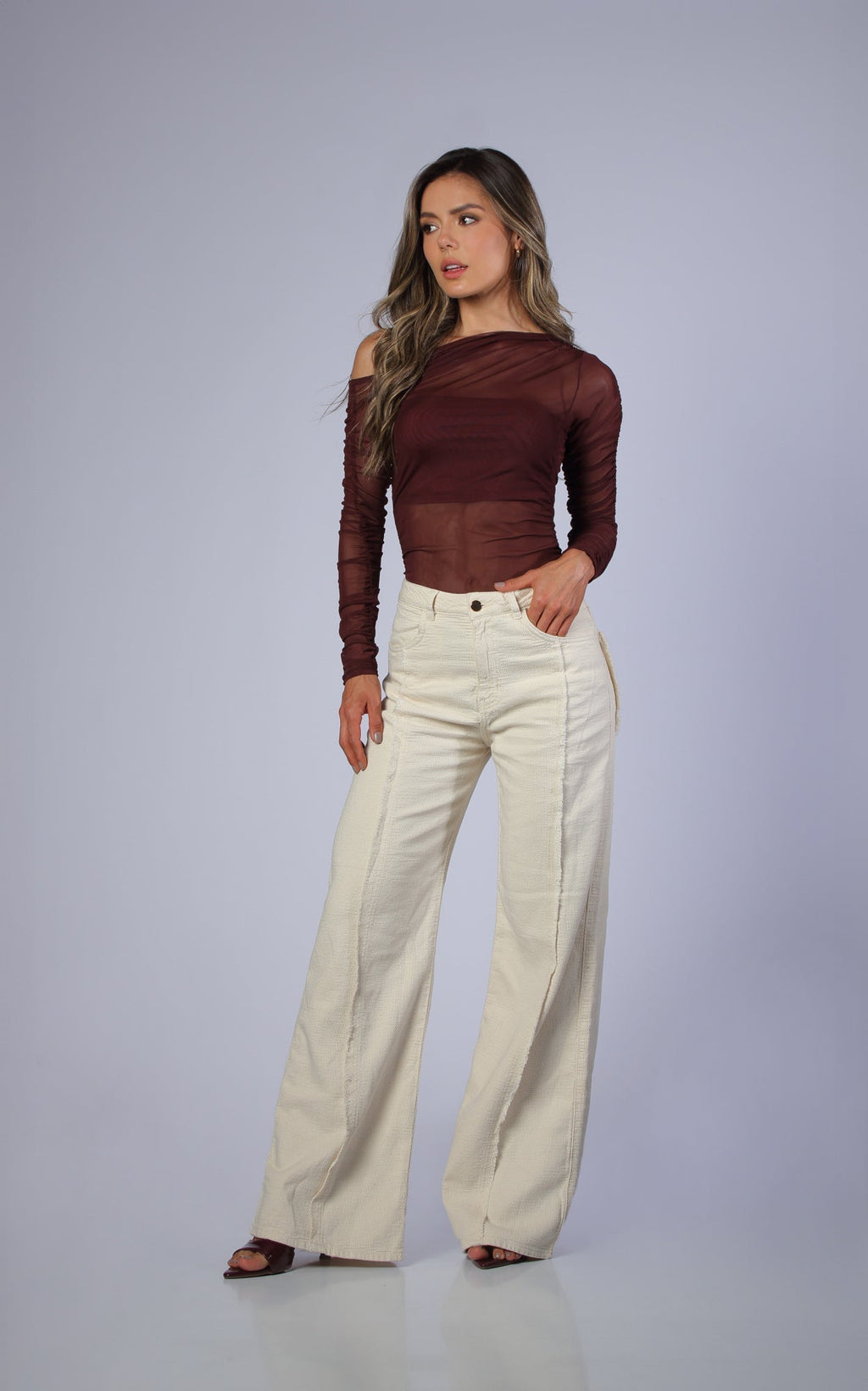 Ivory Wide-Leg Straight-Leg Jeans by Navissi