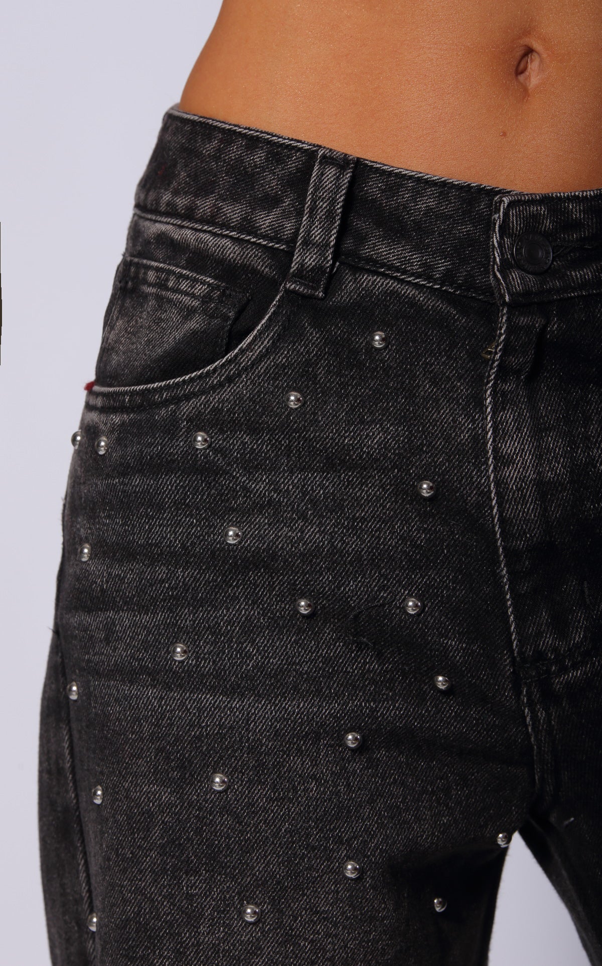 Jean Negro Straight Apliques