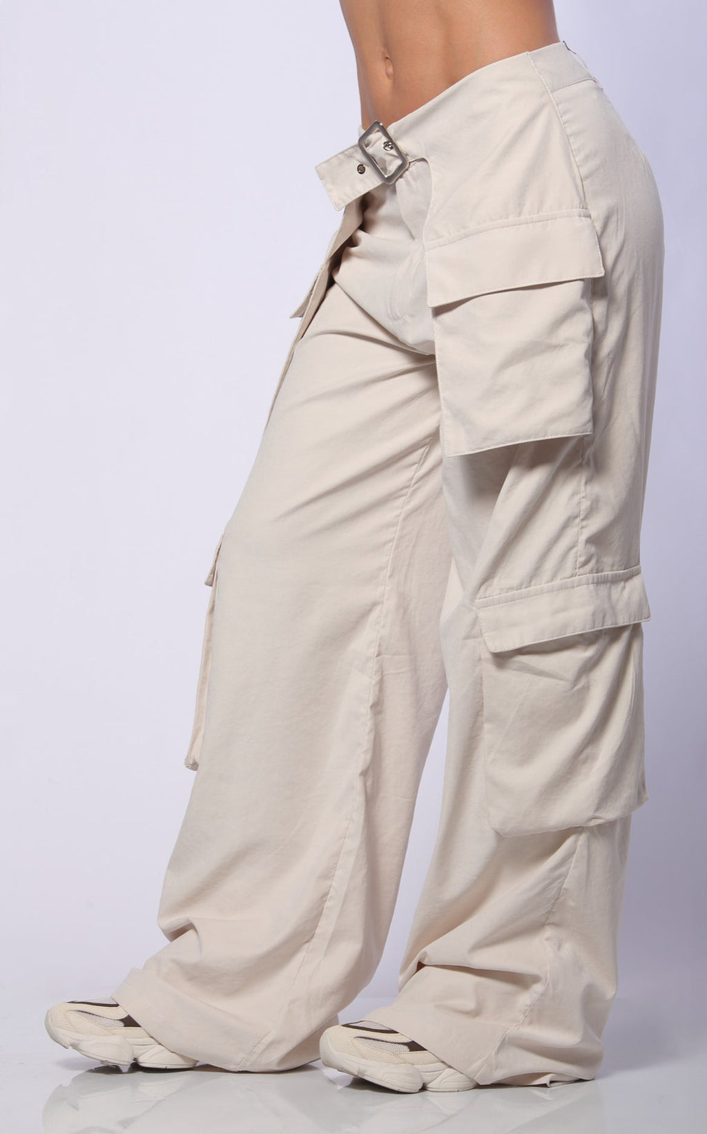 Pantalón Beige Bolsillos