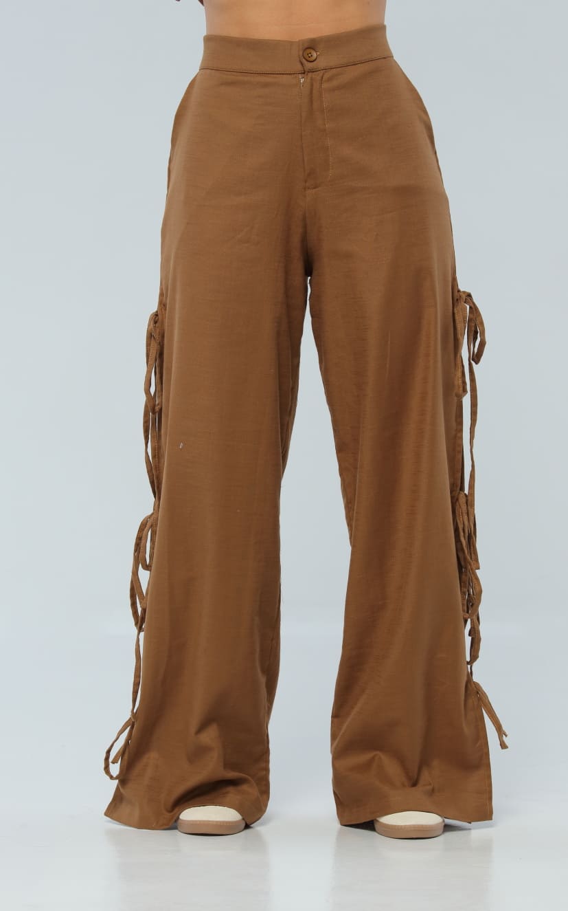 Pantalón Camel Moños Costados