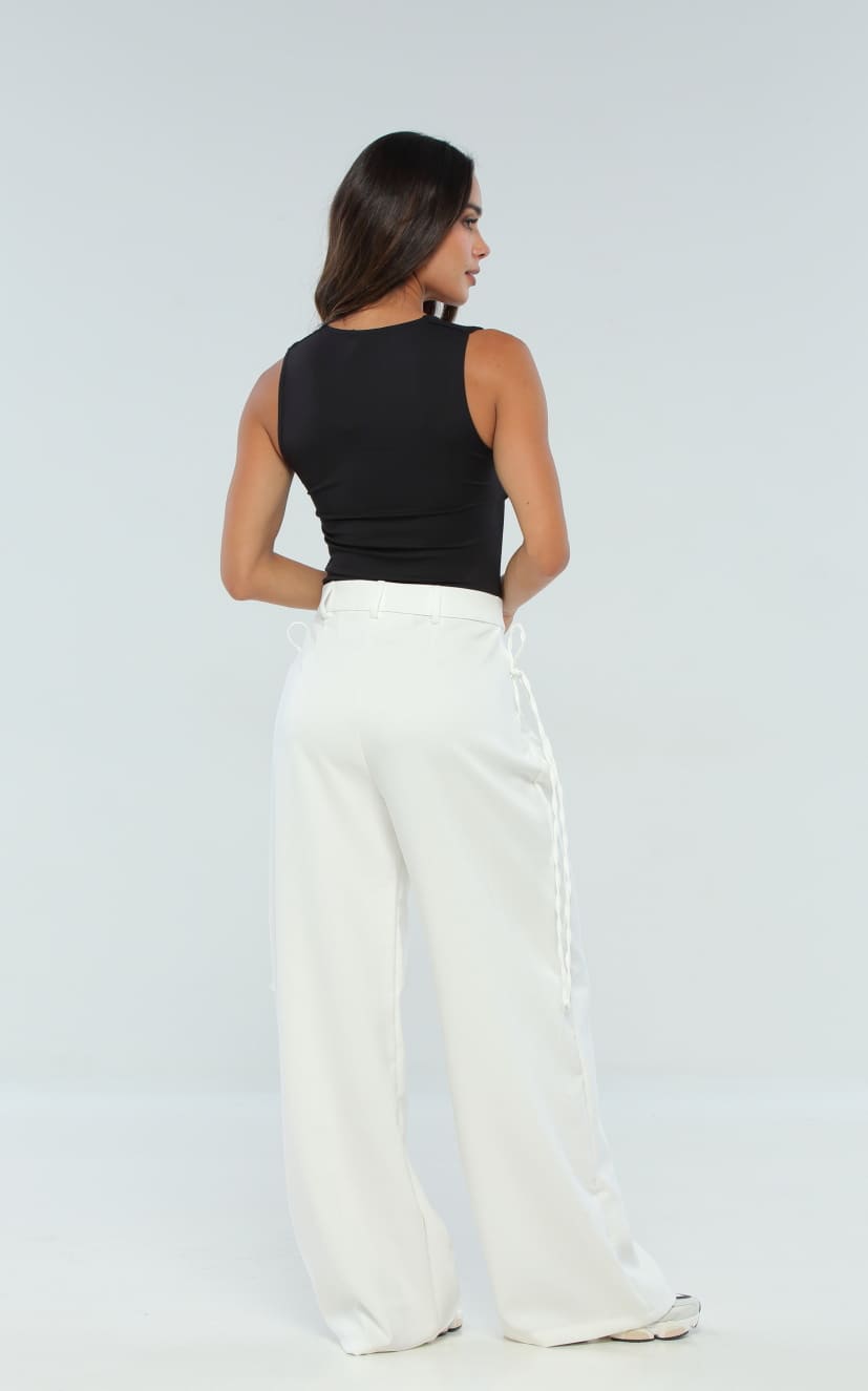 Pantalón Marfil Con Tiras