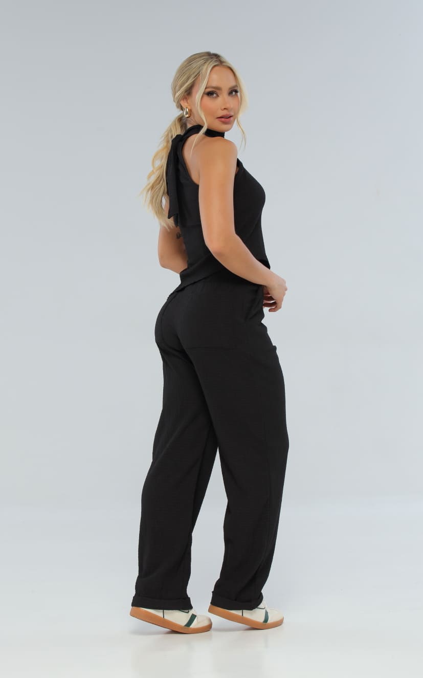 Pantalón Negro Clásico