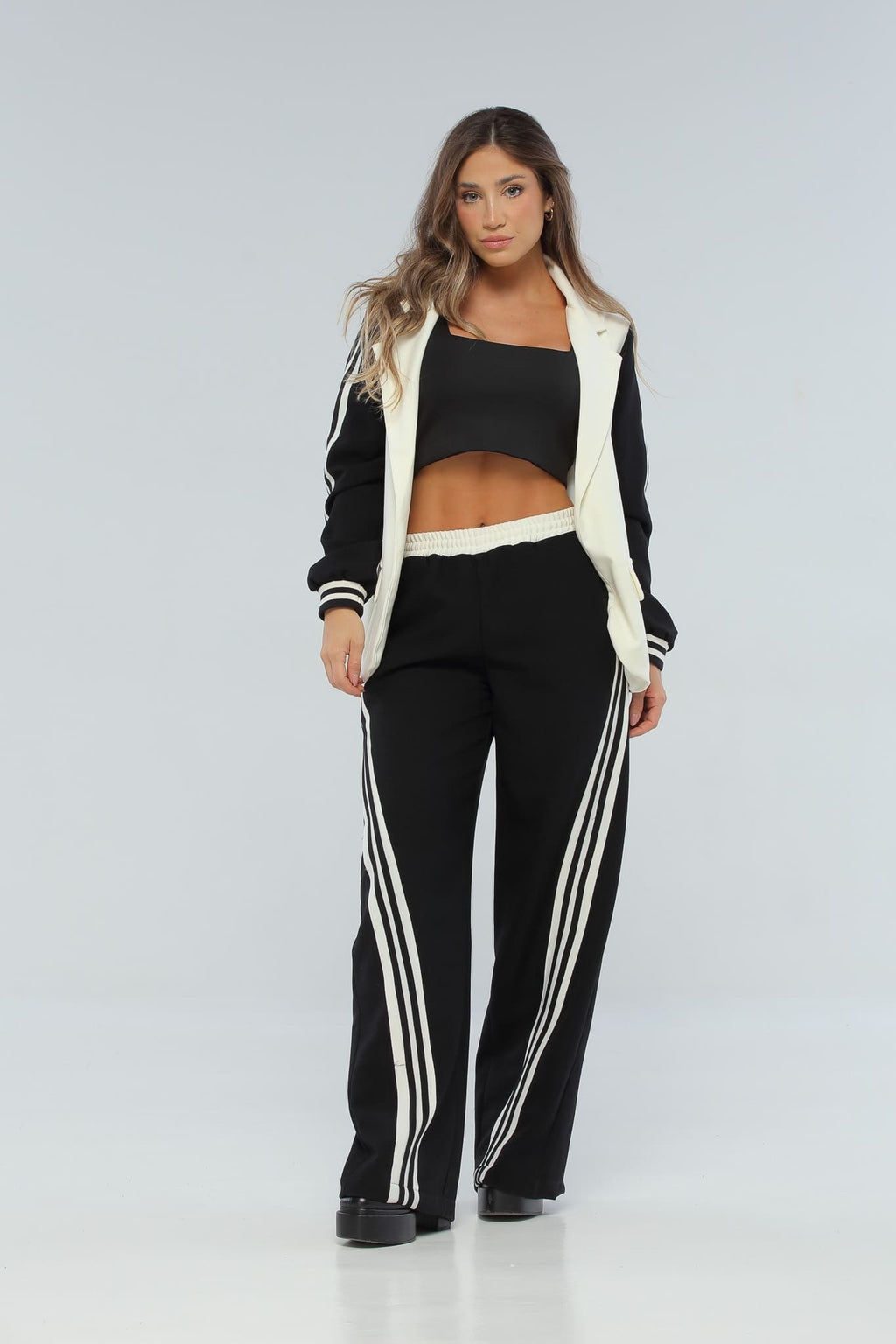 Pantalón Negro Líneas Marfil