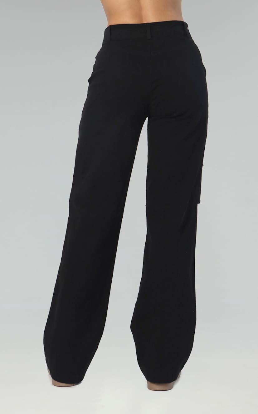 Pantalón Negro Cut Out
