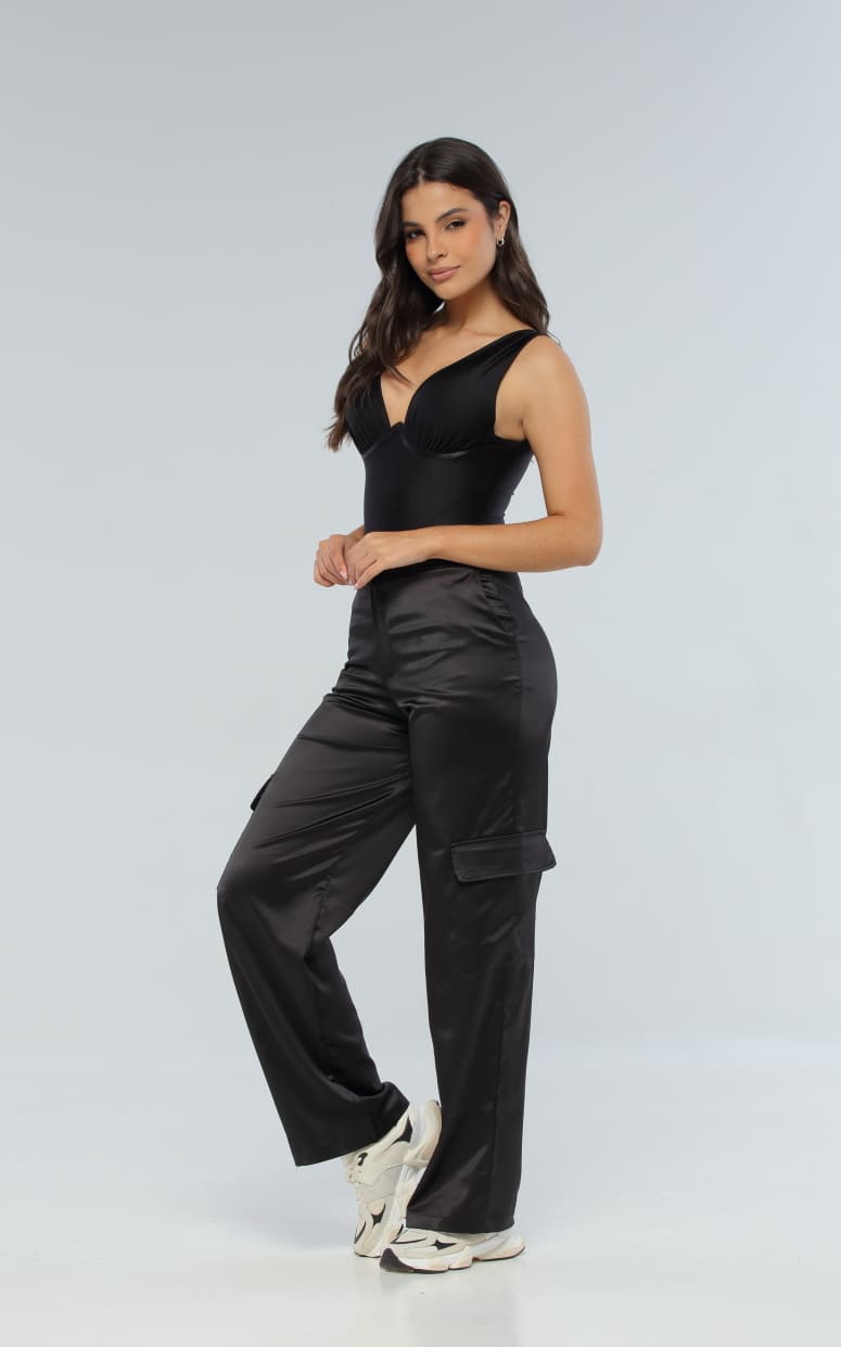 Pantalón Negro Satín