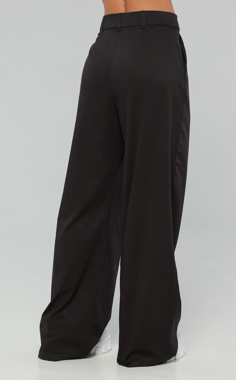 Pantalón Negro Bota Recta - Navissi