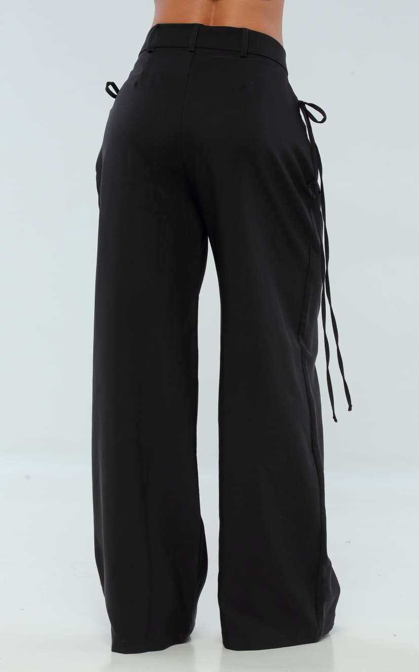 Pantalón Negro Con Tiras