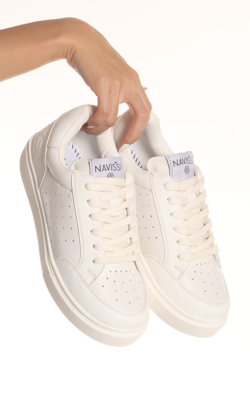 Tenis Blancos Talonera - Navissi Clothing ♡