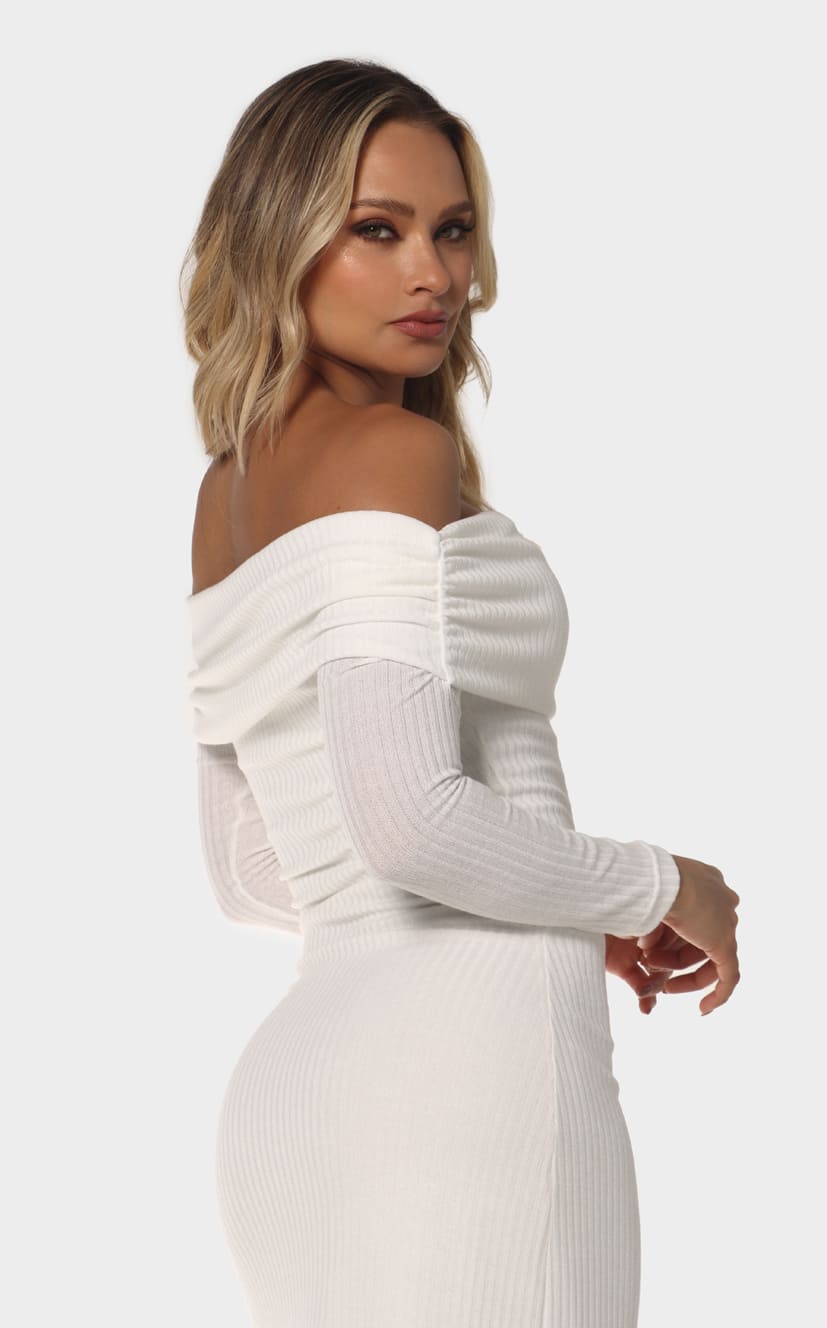 Vestido Marfil Cuello Bandeja