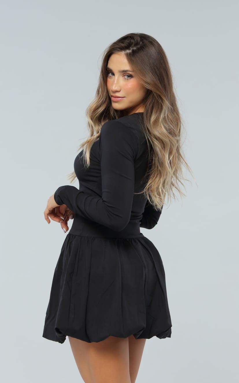Vestido Negro Globo