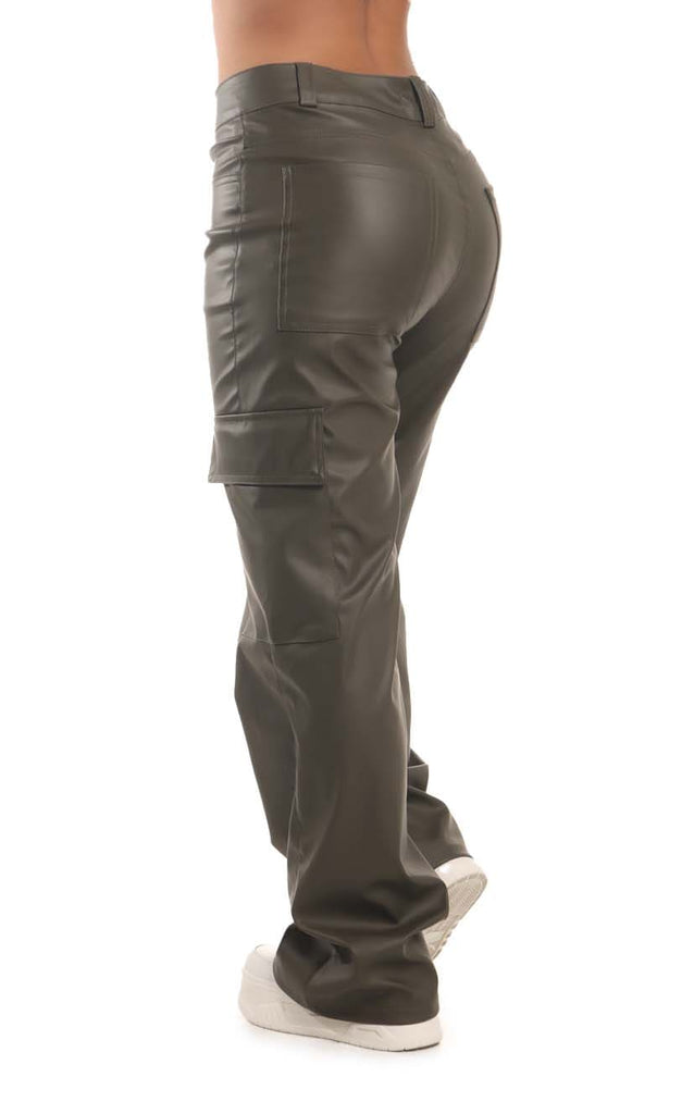 Pantalón Verde Tipo Cuerina - Navissi Clothing ♡